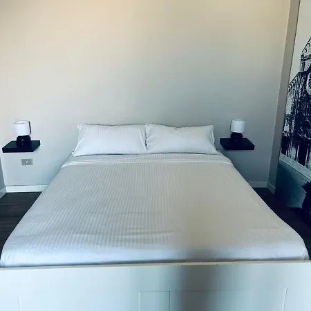 Station Apartment